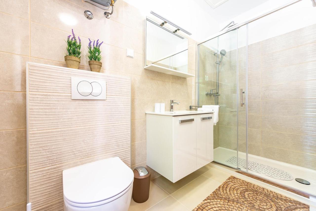 Stanka Apartment Novalja