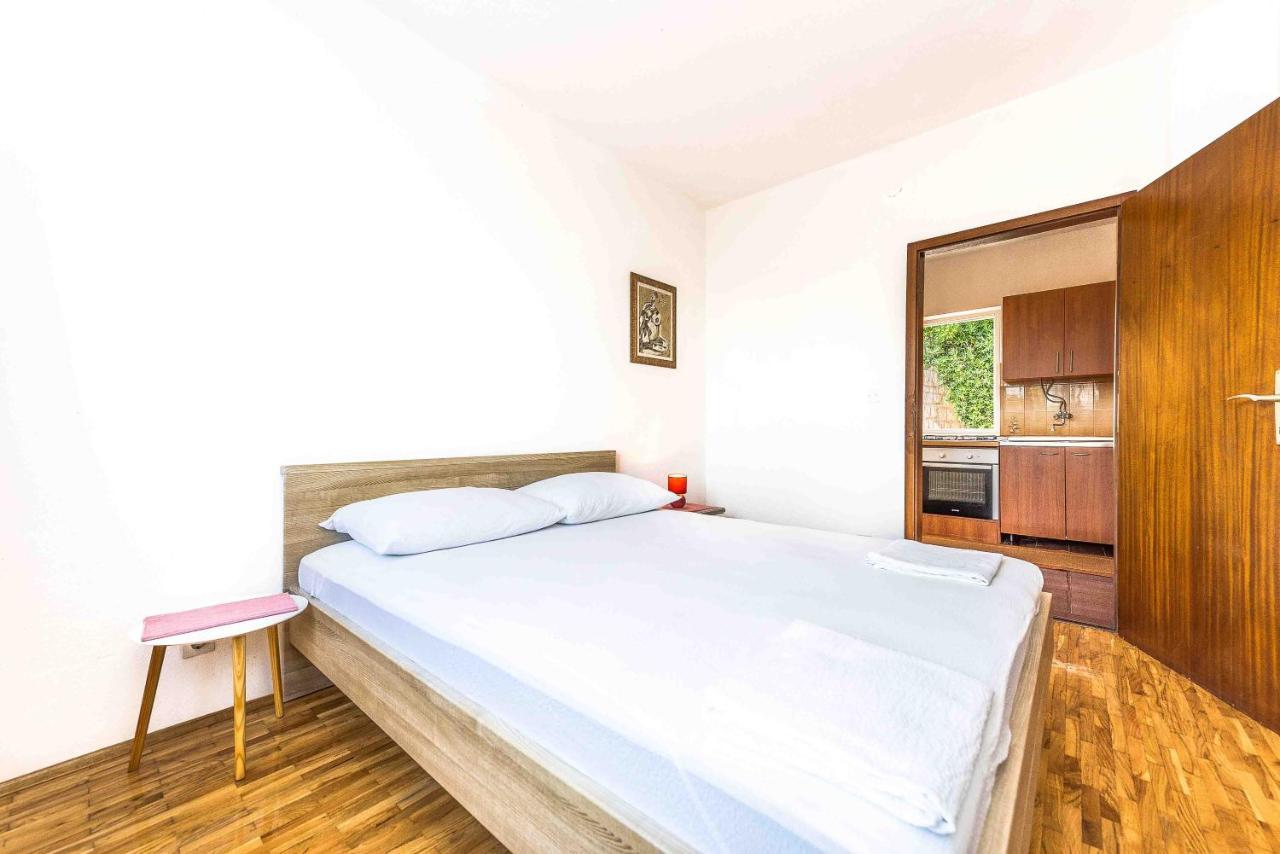 Stanka Apartment Novalja